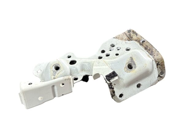 Nissan Stagea C34 Manual Hand Brake Lever Bracket - Image 2
